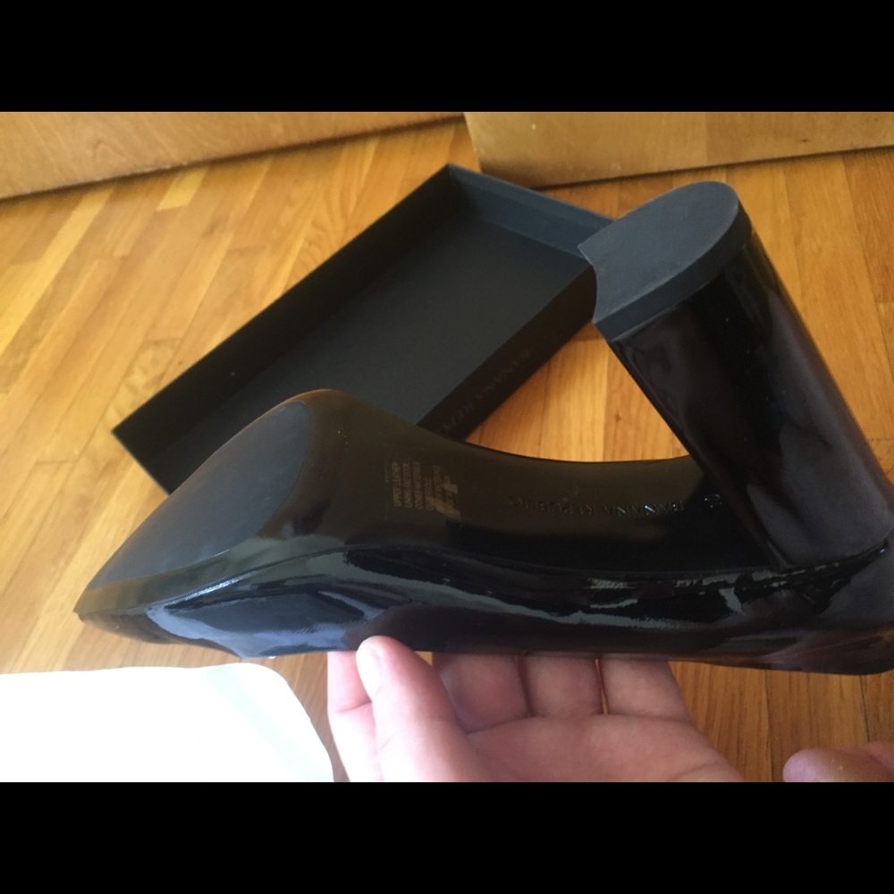 Banana republic black pointy blo patent leather - Picture 2 of 6